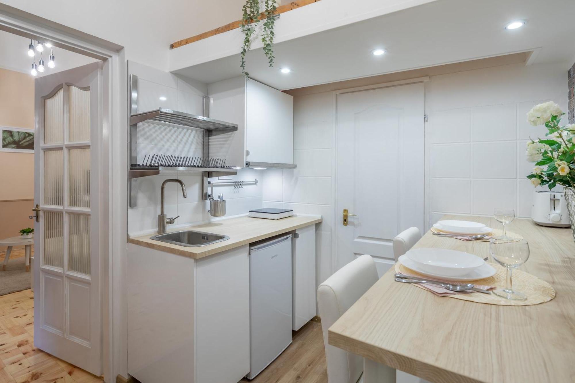 Excellent Location, Cozy Apartment ブダペスト エクステリア 写真